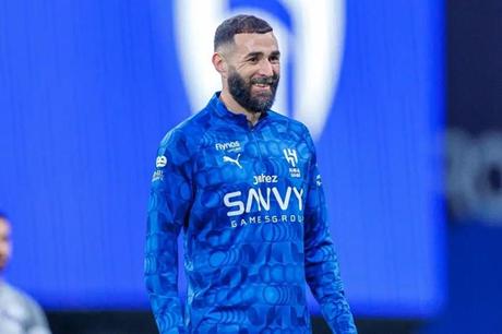 مفاجأة.. هل تعاقد الهلال مع بنزيما مقابل 800 مليون ريال؟ 