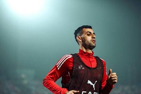 يوسف بلعمري يوجه رسالة إلى جماهير الأهلي 