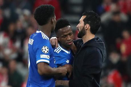 قضية فينيسيوس تتصاعد.. ريال مدريد يعلن عن أول إجراء 