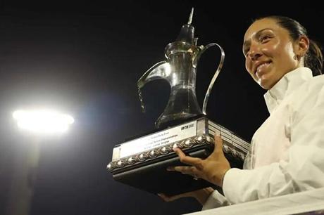 بيغولا ثالث أمريكية تحرز لقب بطولة دبي للتنس 