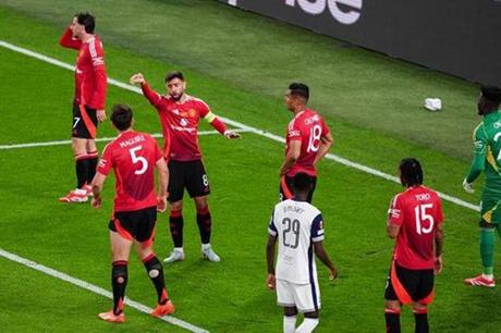 بطل إفريقيا يدخل دائرة اهتمام مانشستر يونايتد 