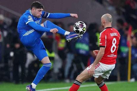 قمة نارية بين ريال مدريد وبنفيكا بأبطال أوروبا الليلة 