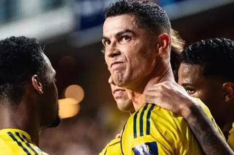 عاجل : 7 أسباب أشعلت أزمة رونالدو مع الدوري السعودي 
