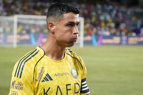 "دورينا أكبر منك.. ركز مع النصر".. أزمة رونالدو تتصاعد بعد ميركاتو الهلال 