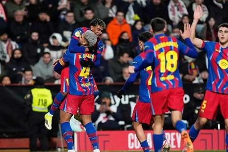 عاجل : برشلونة يتلقى دفعة كبيرة قبل نصف نهائي كأس ملك إسبانيا 