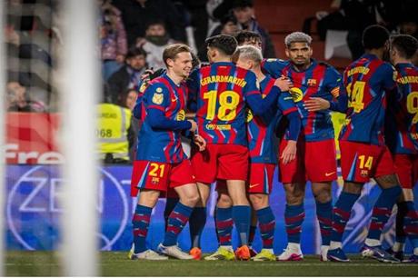 برشلونة يواجه أتليتيكو مدريد قبل نهائي كأس الملك 