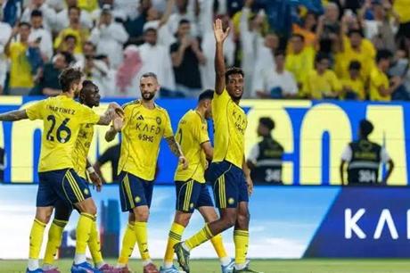 اجتماع بين لاعبي النصر وجهاز منتخب السعودية 