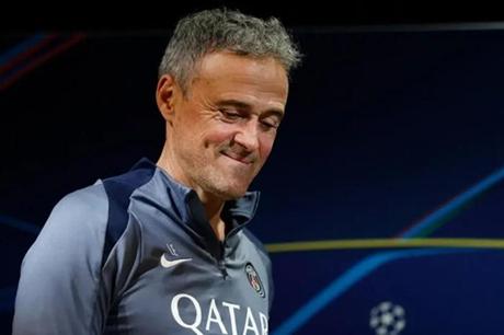 إنريكي يرفض مشروع مانشستر يونايتد 