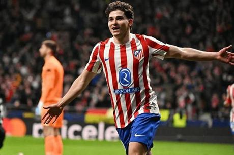 أتليتيكو مدريد يذل توتنهام ويضع قدما في ربع نهائي دوري الابطال 