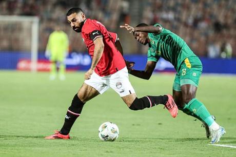 "الفراعنة" أمام اختبار كبير.. ودية محتملة ضد إسبانيا في مدريد 