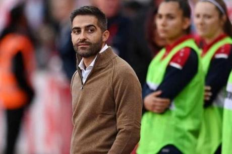 بعد رسائل غير لائقة.. المنتخب النسوي في لوكسمبورغ يفقد مدربه 