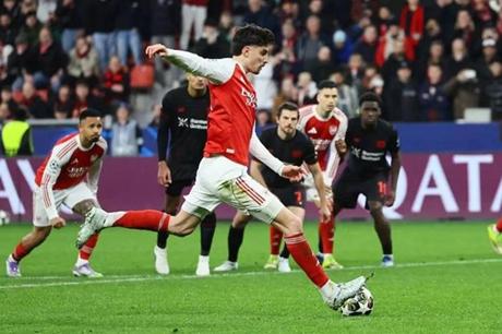 أرسنال يصارع ليفركوزن على تذكرة ربع نهائي دوري أبطال أوروبا 