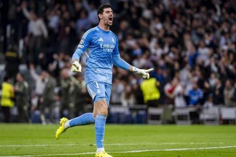 التشخيص المبدئي لإصابة كورتوا أمام مانشستر سيتي في دوري الأبطال 