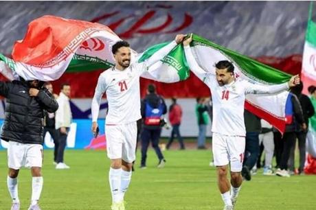 من التلويح بالانسحاب من المونديال إلى الاستعداد.. ماذا تغير في موقف إيران؟ 