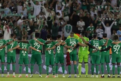 هل ينجح الأهلي في استنساخ استراتيجية ريال مدريد العالمية؟ 