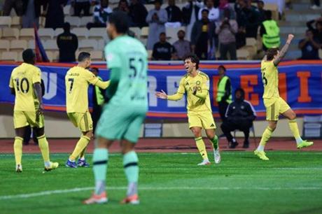 فحص يحدد مدة غياب كريستيانو رونالدو عن النصر بسبب الإصابة 