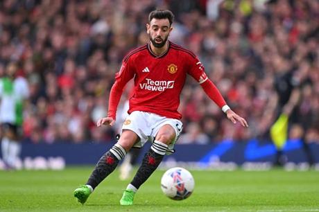 برونو فيرنانديز يكشف سر فوز مانشستر يونايتد على كريستال بالاس 