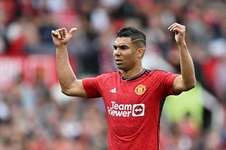 كاسيميرو يختار خليفته في مانشستر يونايتد 