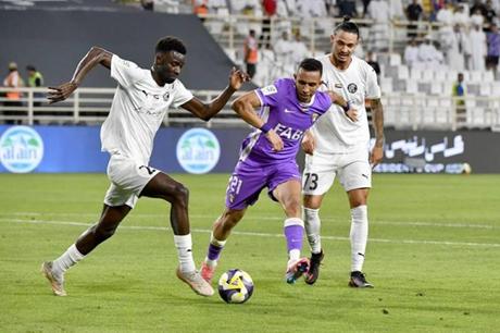 العين يواجه الجزيرة في نهائي كأس رئيس الامارات 