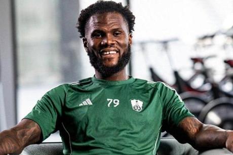 هل يختار كيسييه العودة لإيطاليا أم البقاء بقميص الأهلي؟ 