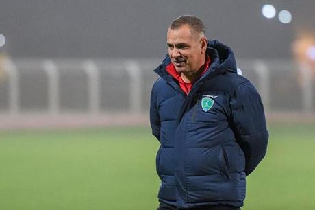 التونسي فتحي الجبال يبدأ مهمته بشكل رسمي مدرباً للأخدود 