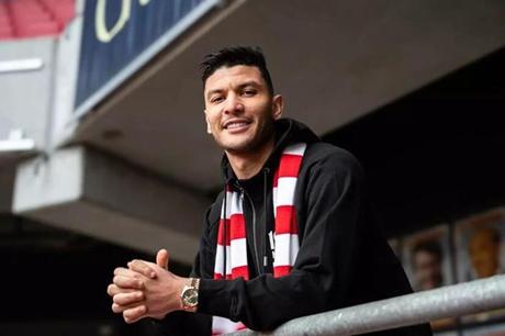 رسميا.. أشرف داري ينضم إلى ناد أوربي بعد رحيله عن الأهلي المصري 