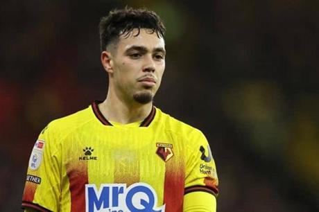 عثمان معما يُشعل صراعًا إنجليزيا فرنسيا بعد تألقه مع واتفورد 