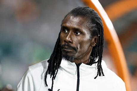 أليو سيسيه مدرباً لأنغولا حتى 2030 