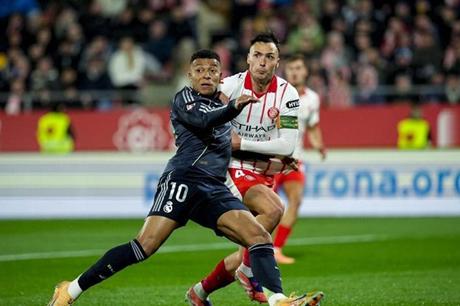 ريال مدريد يواجه جيرونا بالليغا 