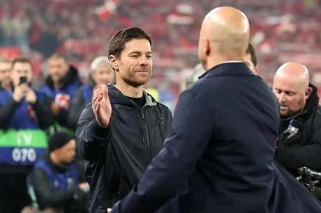 ما حقيقة اقتراب ألونسو من تدريب ليفربول خلفا لسلوت؟ 