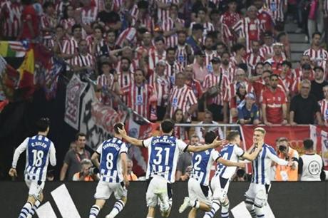 ريال سوسييداد يقهر أتلتيكو مدريد ويتوج بكأس ملك إسبانيا 