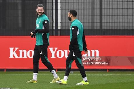 سوبوسلاي يكشف موقفه من الاستمرار في صفوف "الريدز" 