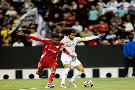 السد يحسم لقب الدوري القطري للمرة 19 بفوزه 3-2 على الشمال 