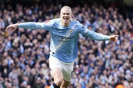 هالاند يصدم ريال مدريد وبرشلونة 