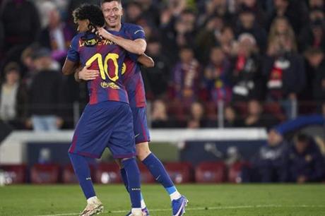 بعد فشل الوصول للمونديال.. ليفاندوفسكي يرفع شعار التحدي مع برشلونة 