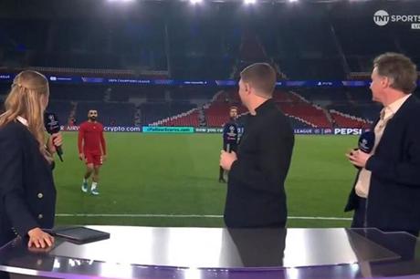 جيرارد يعلق على رد فعل صلاح بعد هزيمة ليفربول أمام باريس سان جيرمان 