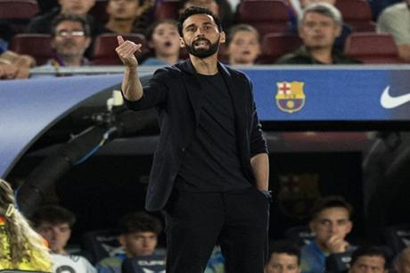 أربيلوا يوجه رسالة للمشجعين بعد سقوط ريال مدريد أمام برشلونة في الكلاسيكو 