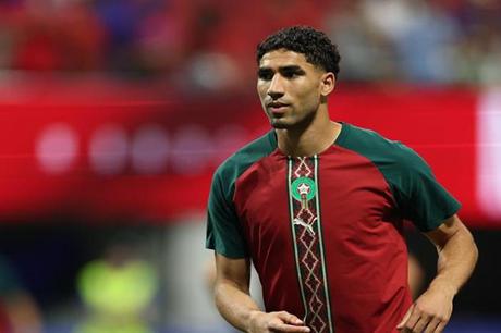 أول قرار لأشرف حكيمي بعد تأييد إحالته إلى المحاكمة في فرنسا 