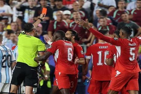 مونديال 2026: سويسرا تستشيط غضبا من التحكيم 
