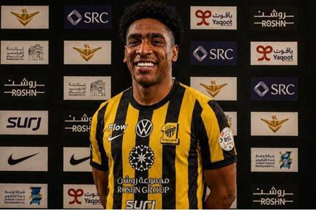 الاتحاد يحسم صفقة محلية جديدة 