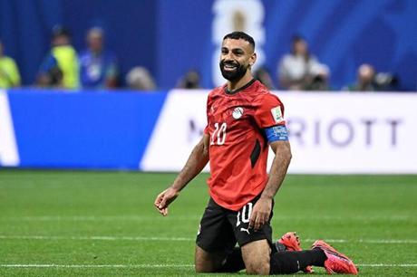 وكيله في تركيا.. صلاح يضع شرطا صارما يهدد مفاوضات انتقاله إلى بشكتاش 