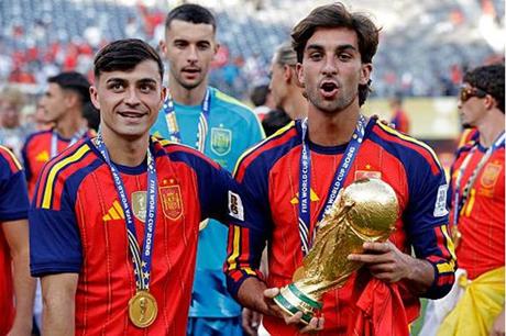 ريال مدريد يخطط لصفقة جنونية من برشلونة 