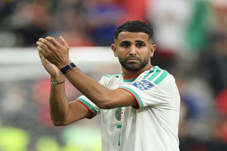 رياض محرز يعلن اعتزاله اللعب دوليا 