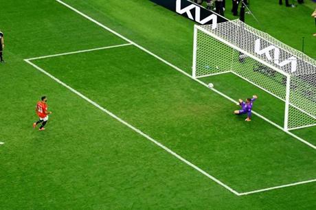 مصر تقصي أستراليا وتتأهل إلى دور الـ16 في كأس العالم 