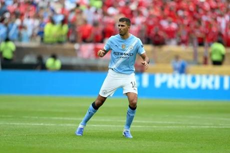 سيتي يرفض عروض برشلونة من أجل رودري 