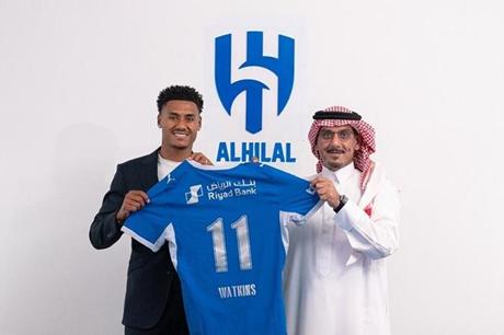 بعد التخلص من بنزيما.. الهلال السعودي يعلن التعاقد مع مهاجم أستون فيلا 