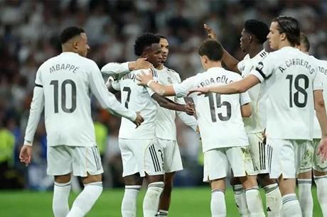 رسميا.. ريال مدريد يعلن رحيل أحد حراسه 