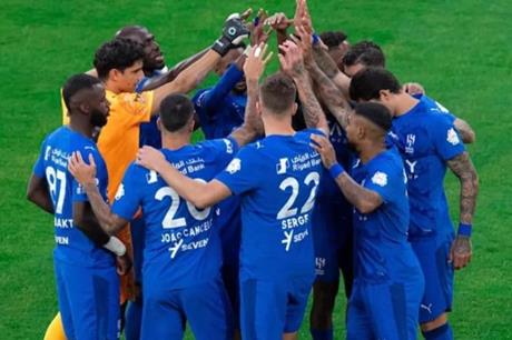 الهلال إلى "المحكمة" بسبب محترف الفريق .. القصة مستمرة 