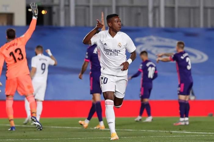 ريال مدريد يتخطى بلد الوليد بصعوبة بالغة received_1020541455026052-780x470