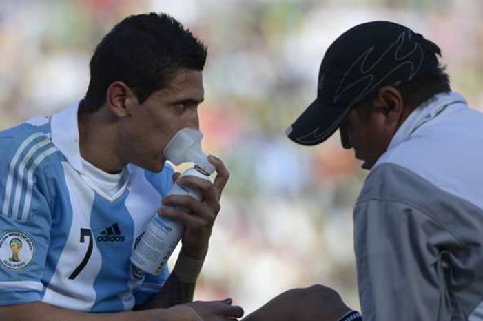 angel-di-maria-oxigeno-bolivia-argentina-eliminatorias-2014_46gvqs0s9lv21ro351x0ohg1b